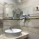 Tuemay Hotel