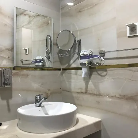 Tuemay Hotel