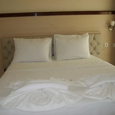 Tuemay Hotel